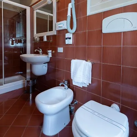 Hotel Gennarino 3*