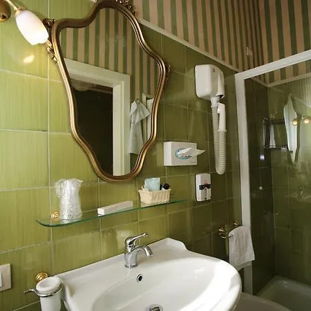 Hotel Gennarino 3*